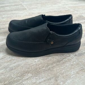 NWOB Dr Scholls Womens Leather Comfort Shoes Double Air Pillow Insoles size 9